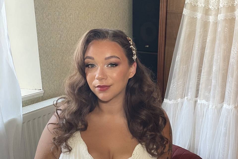 Coiffage et maquillage mariée