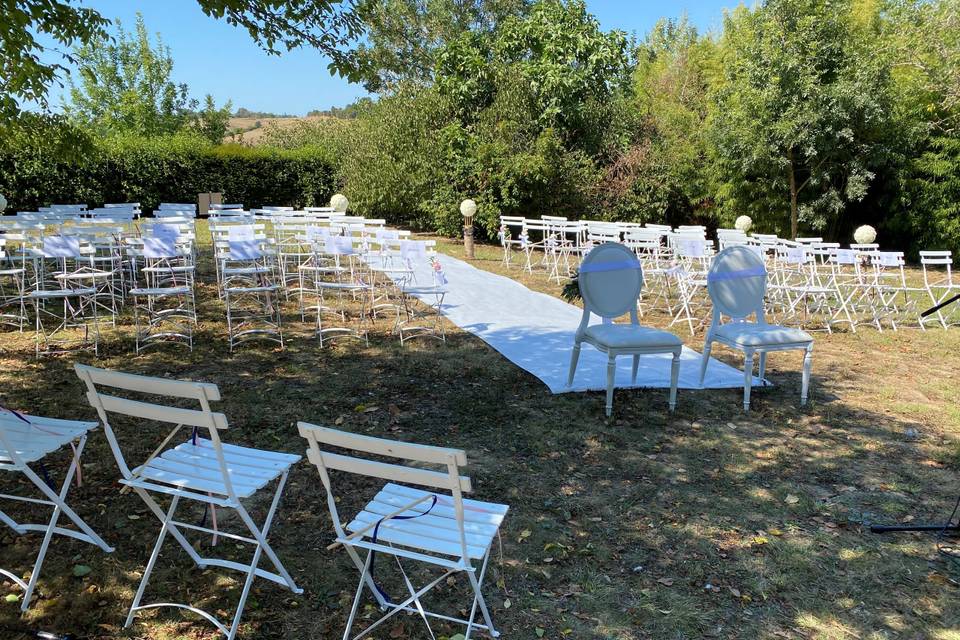 Cérémonie dans le parc