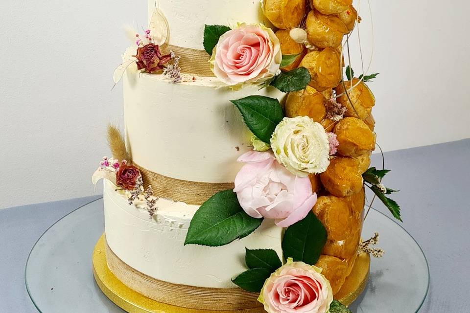 Wedding Cake cascade de choux