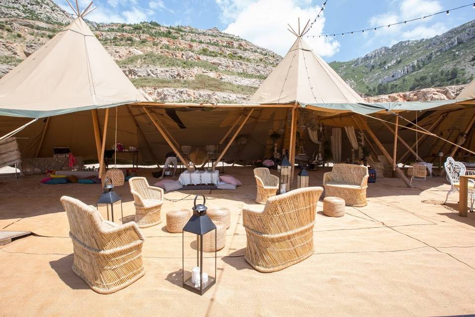 Chapiteaux tipis