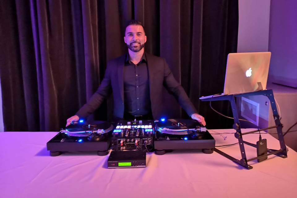 DJ FredTouch