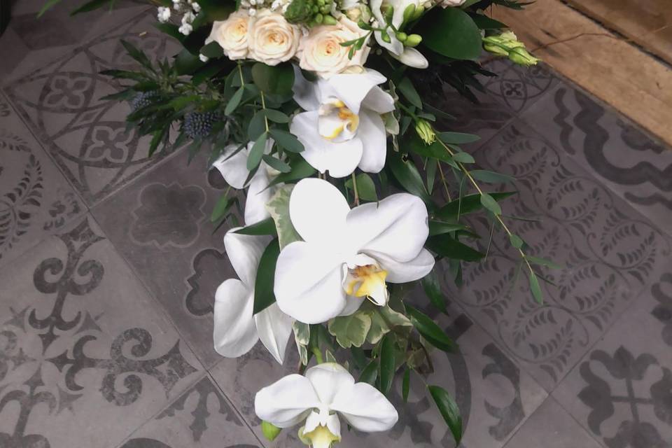 Bouquet de la mariée retombant