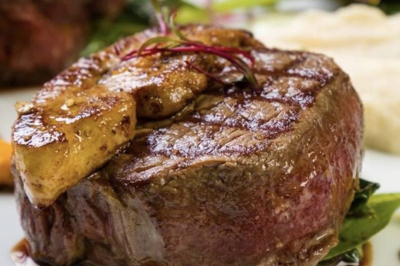 Filet de bœuf et foie poele