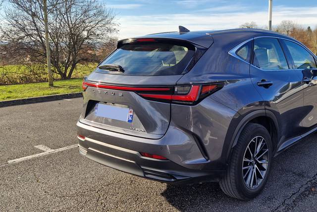 Lexus biais droit