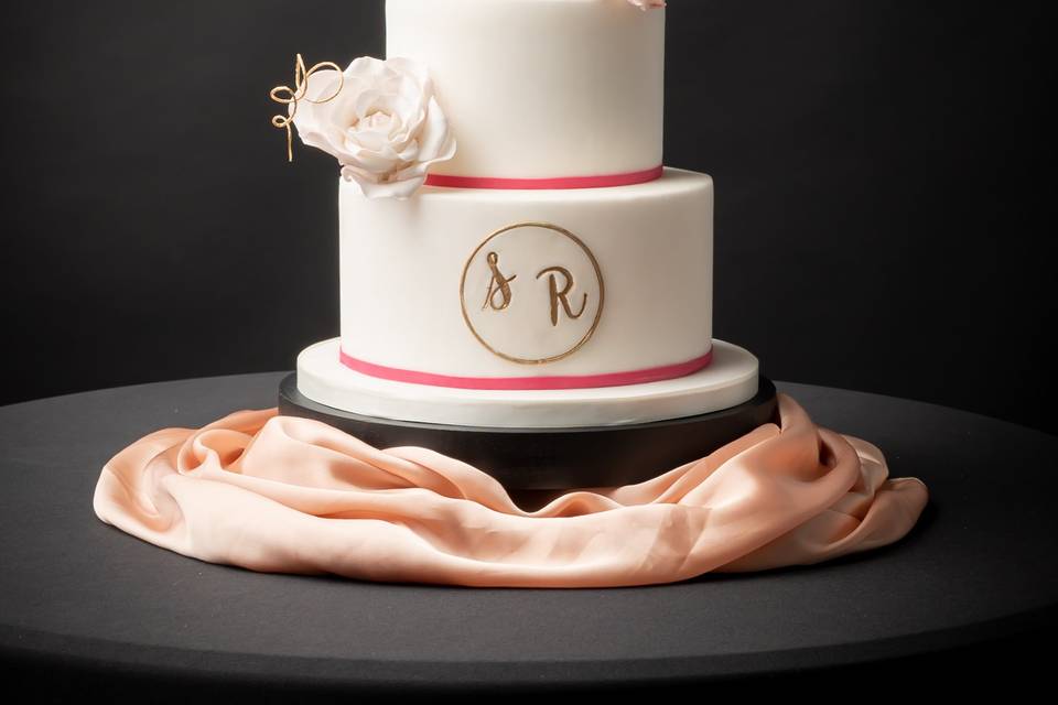 Wedding cake blanc et rose