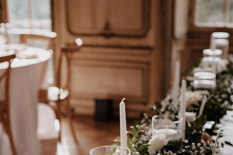 Chemin de table fleuri