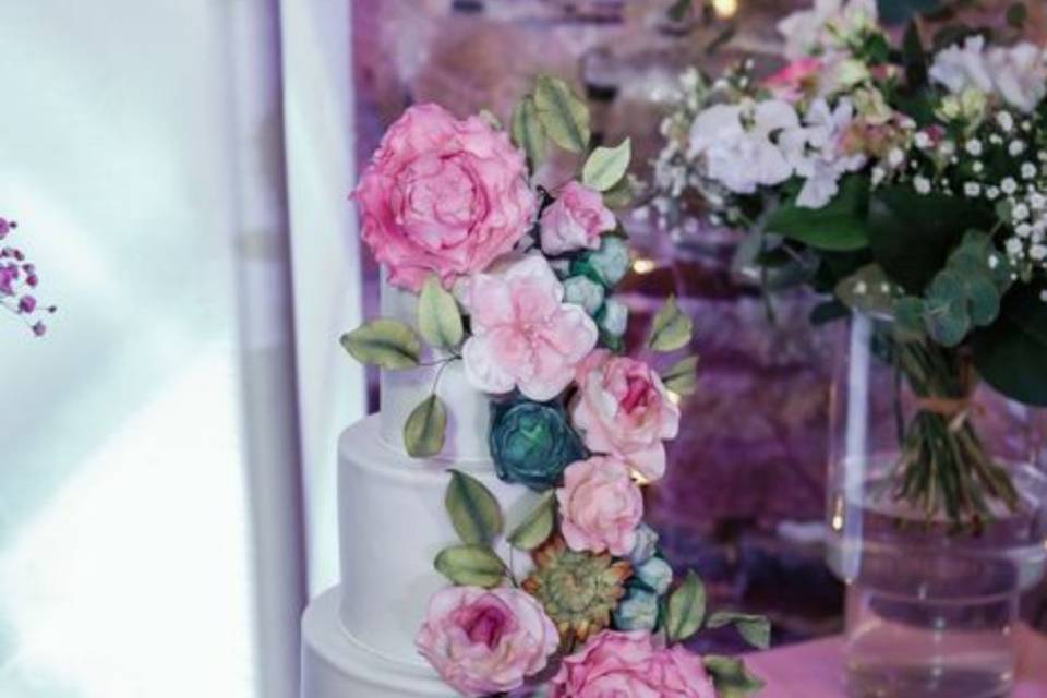 Wedding cake floral