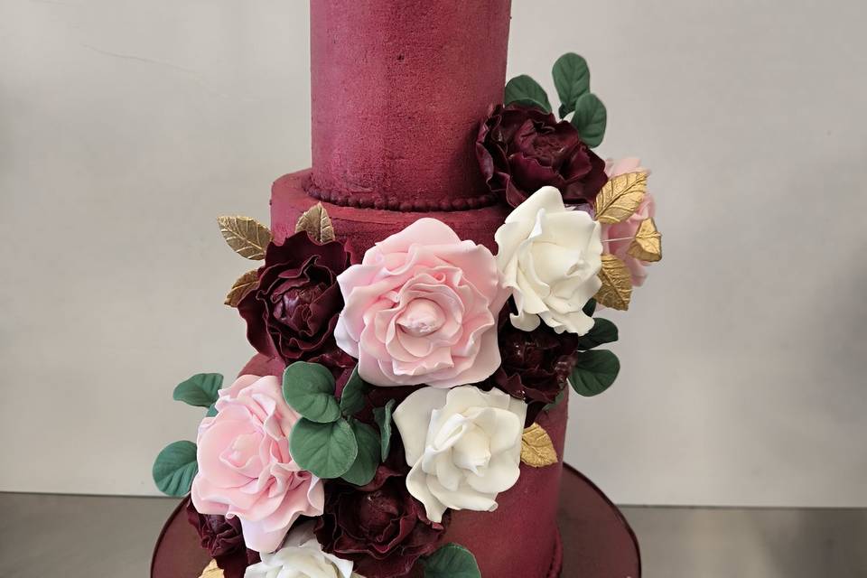 Wedding Cake bordeaux fleuri