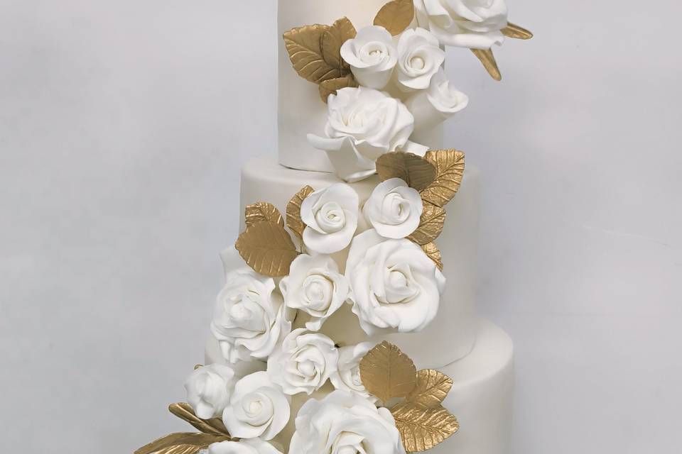 Wedding Cake cascade roses