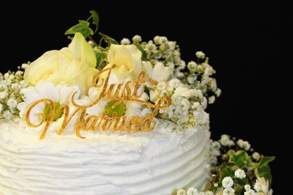 Coated wedding cake