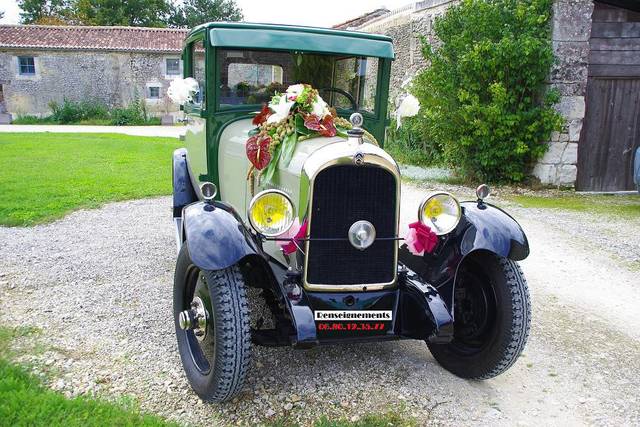 Belle voiture pour les mariés