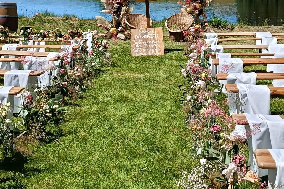 Cérémonie au bord du lac