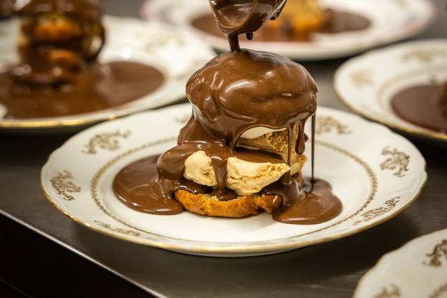 Profiteroles