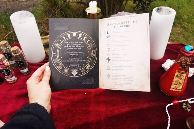 Livret/grimoire immersif