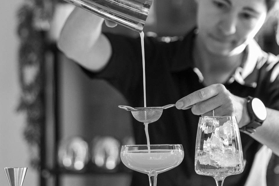 Barmaid