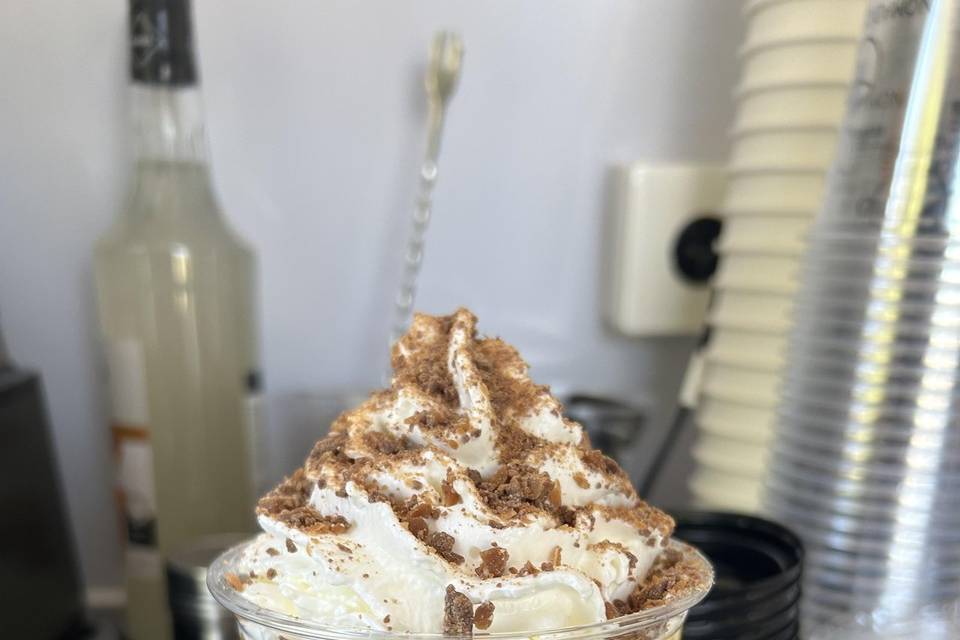 Latte caramel chantilly daim