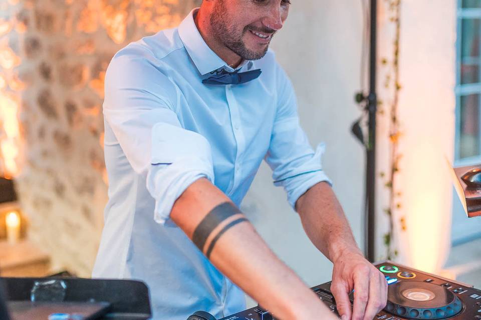 Live dj