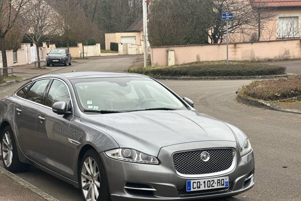 Jaguar xj portfolio