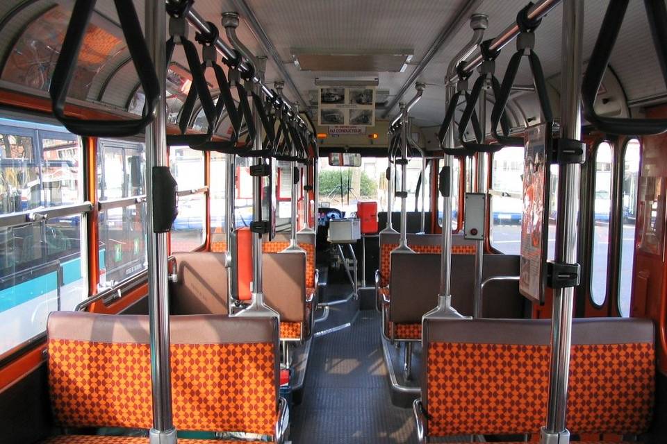 Interieur du bus avec Balcon