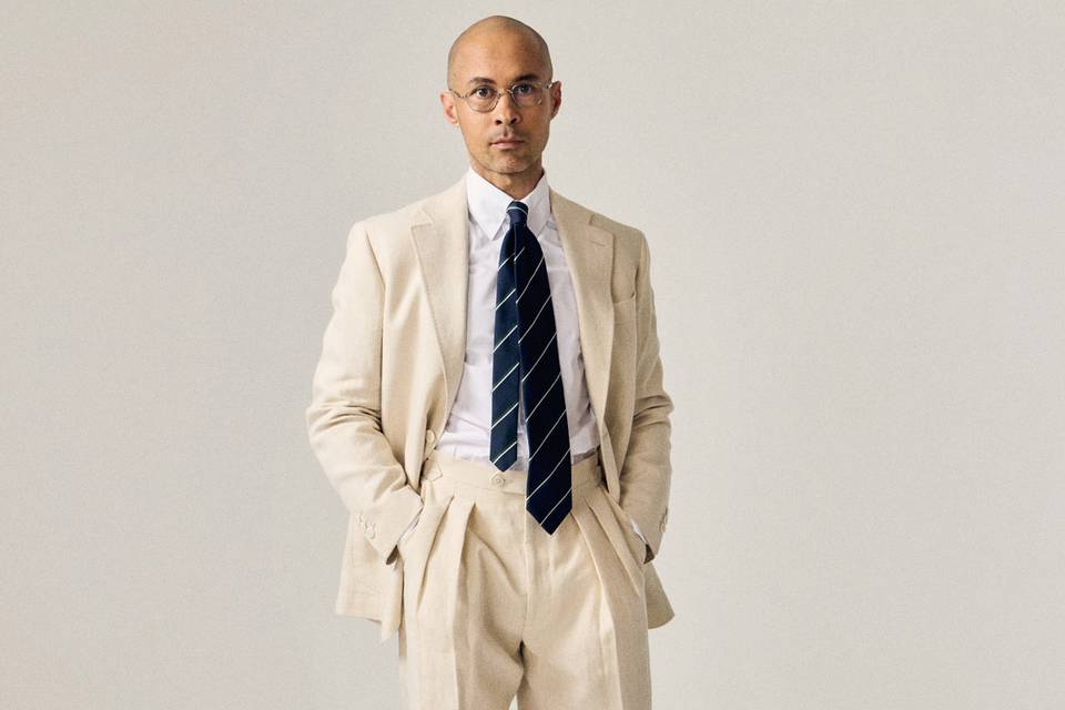 Costume Crème