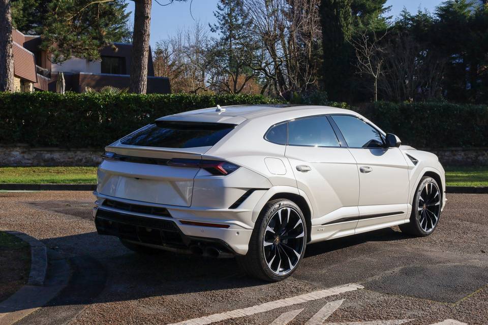 Lamborghini urus s