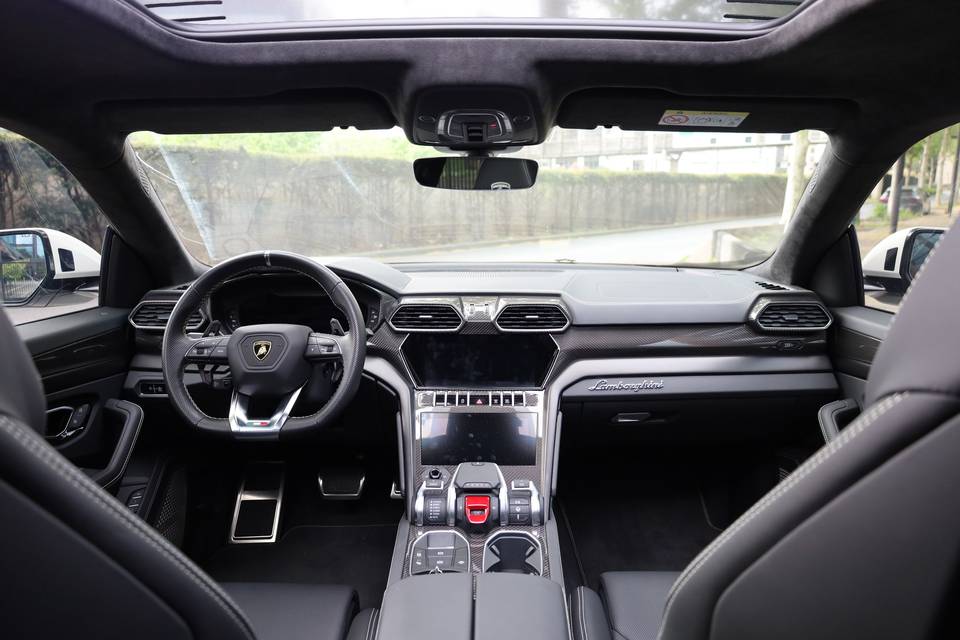 Lamborghini urus s