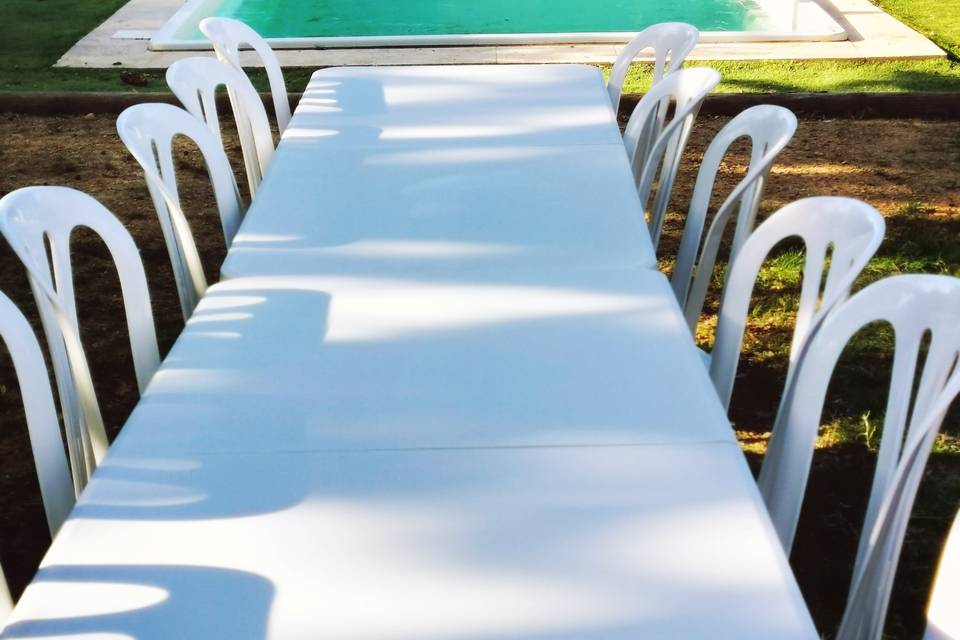 Table et chaises banquet