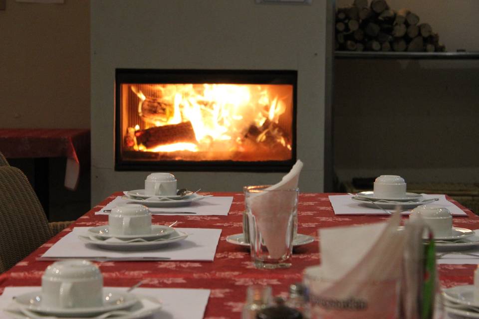 Petit déjeuner feu ouvert