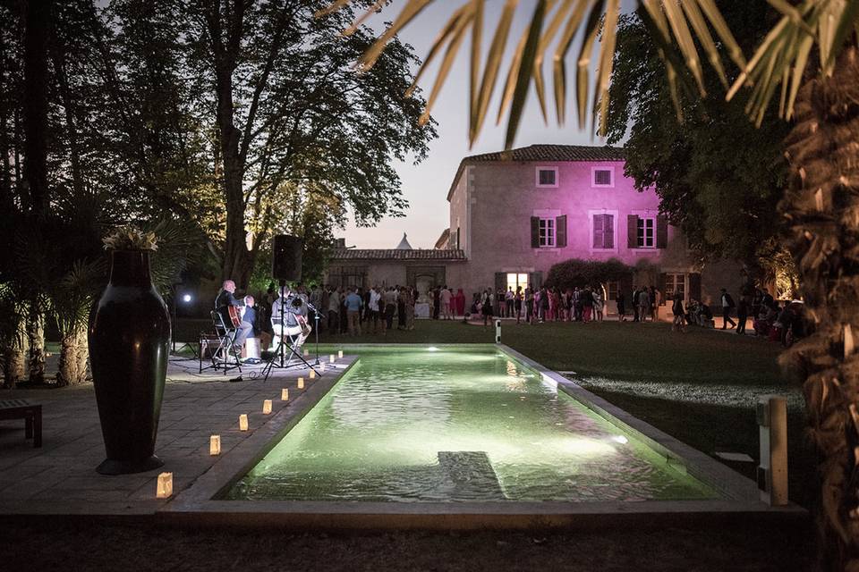 Piscine et maison de maîtres