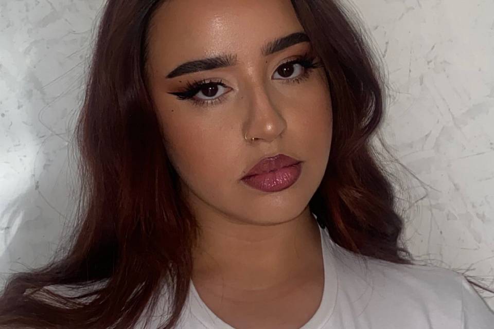 Full glam