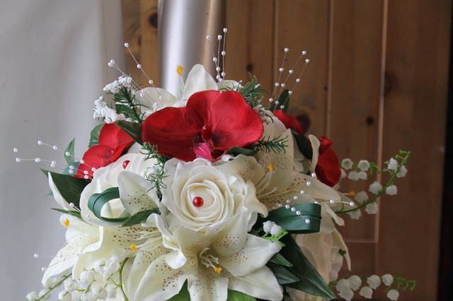 Bouquet mariée tombant muguet