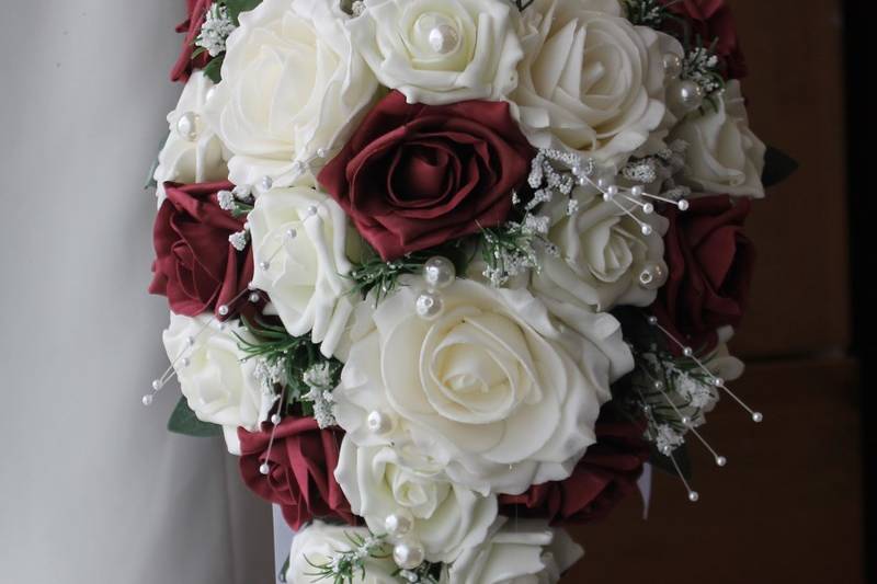 Bouquet mariée ivoire bordeaux