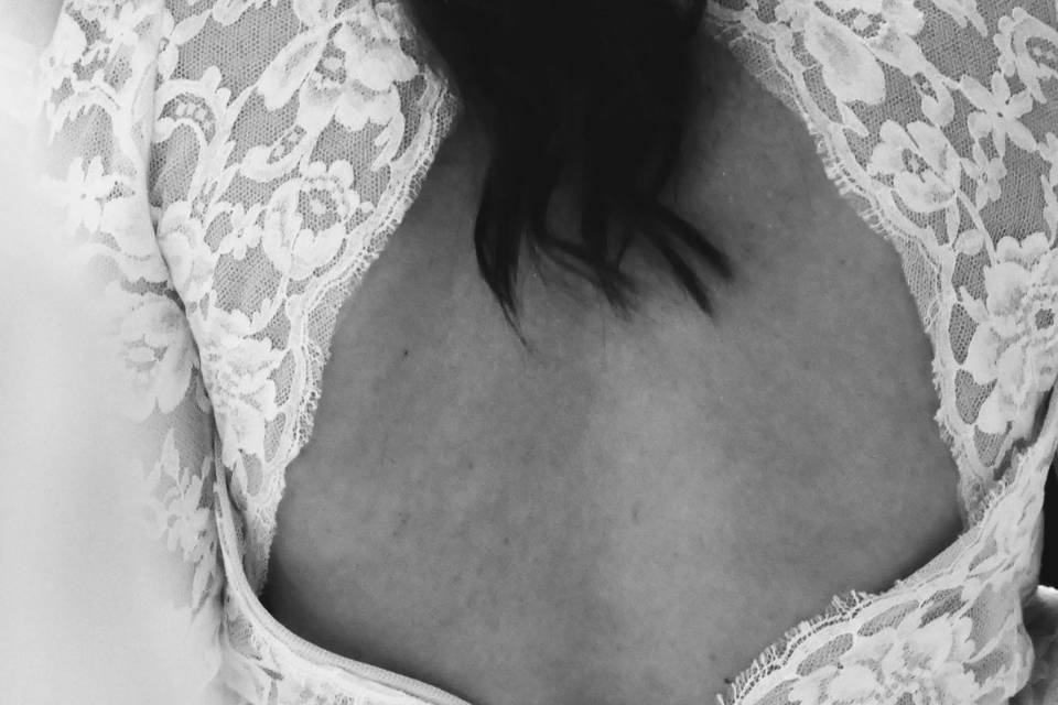 Dos nu dentelle