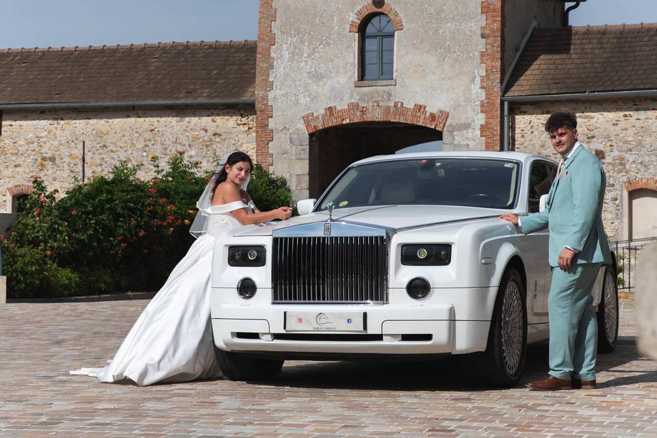 Rolce Royce mariés domaine