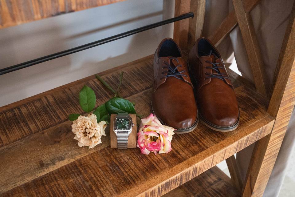 Chaussures montre fleur marié