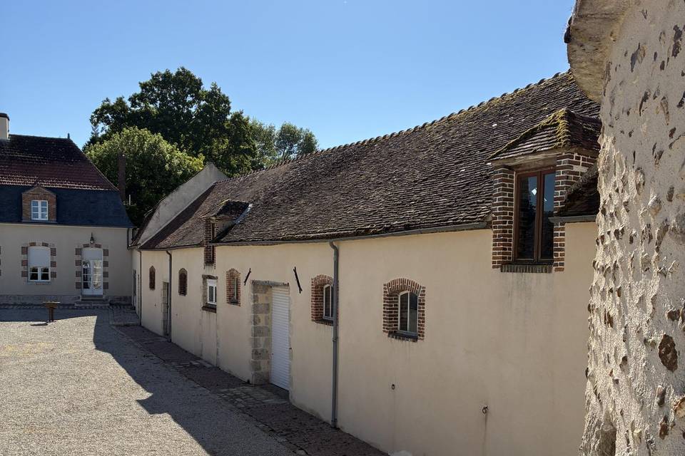 Cour