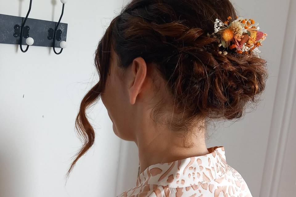 Chignon bohème profil3/4