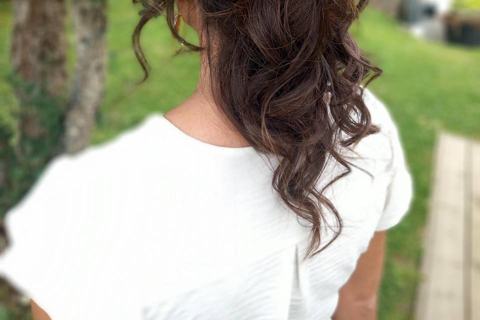 Chignon cascade wavy mariée