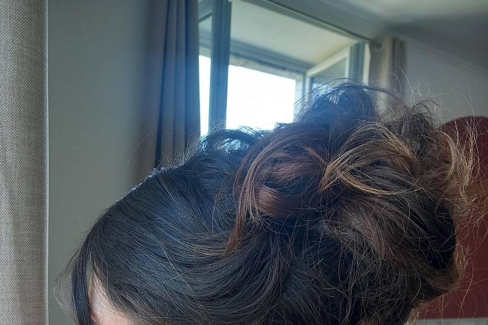 Chignon haut profil