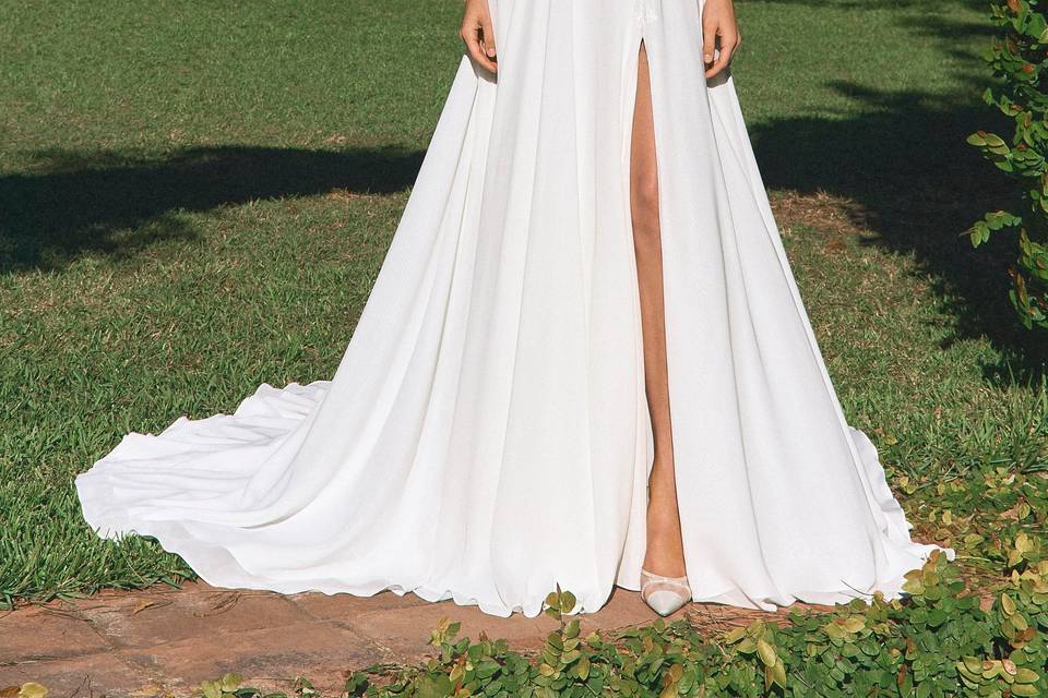Robe de mariée fluide fendue