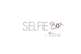 Selfie Box by Malmoth