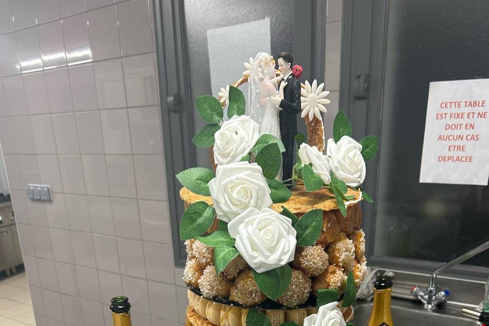 Pièce montée choux/macarons