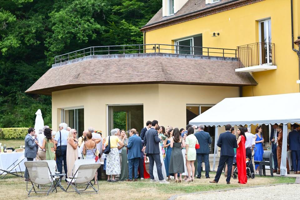 + photos sur demande
