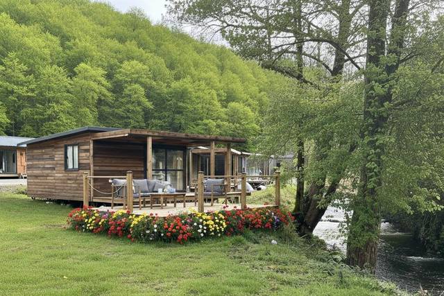 Lodge bord de rivière