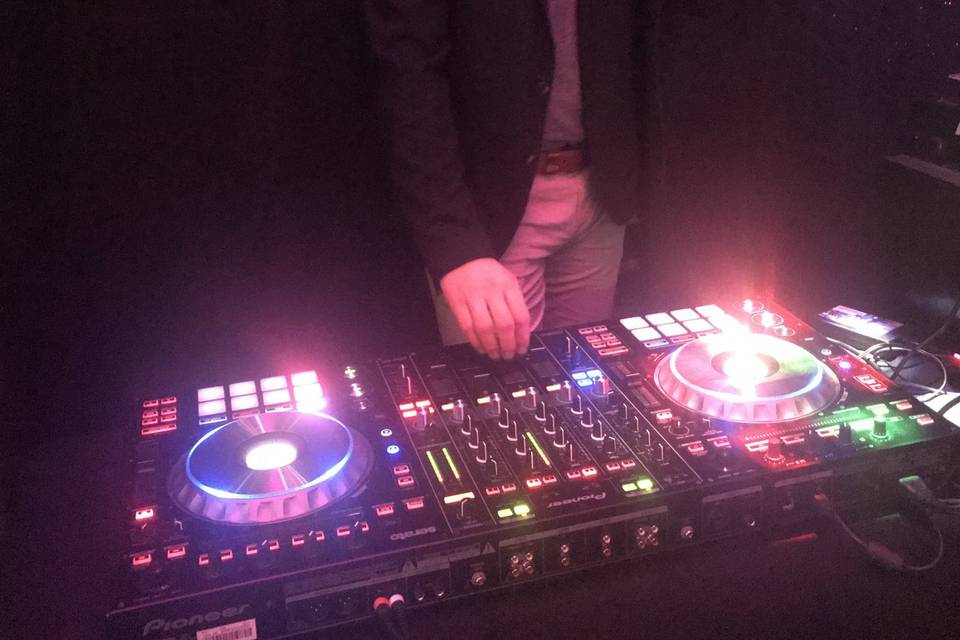 DJ Virgile