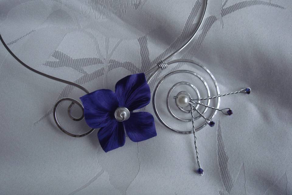 Collier Fleur soir (violet)