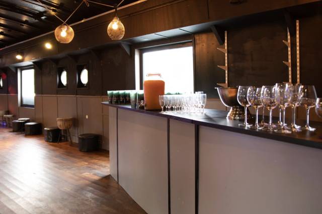 Bar Péniche