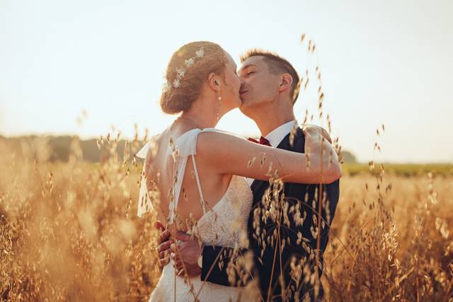 Couple au couché de soleil