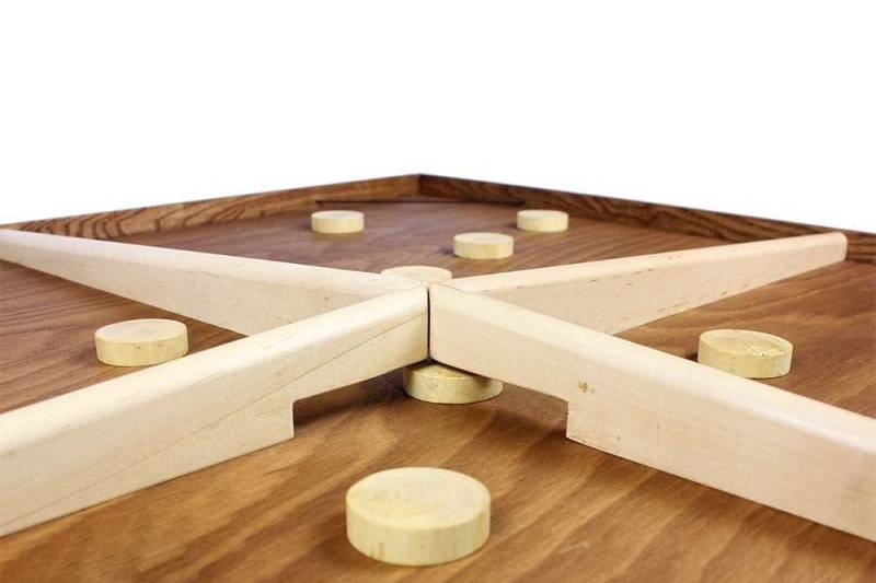 Table à élastiques géante