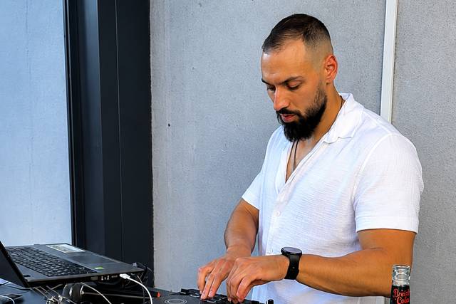 Dj mixing